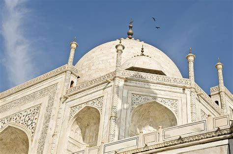 The Dome Of Taj Mahal In The Morning Photograph by Lori Epstein