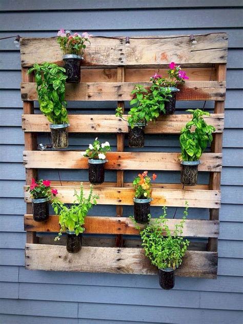 Most Wonderful DIY Wall Planter Ideas For Best Inspiration — TERACEE | Vertical pallet garden ...