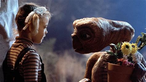 Are E.T. and Star Wars Part of the Same Universe?