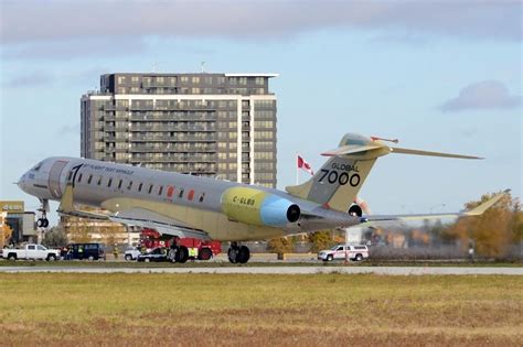 PICTURES: Bombardier Global 7000 first flight - Corporate Jet Investor