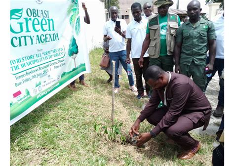 Obuasi Mayor Launches Green Project - DailyGuide Network