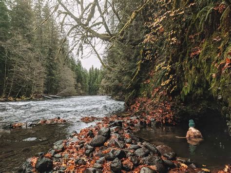 Deer Creek Hot Springs: Central Oregon's Hidden Gem - Mike & Laura Travel