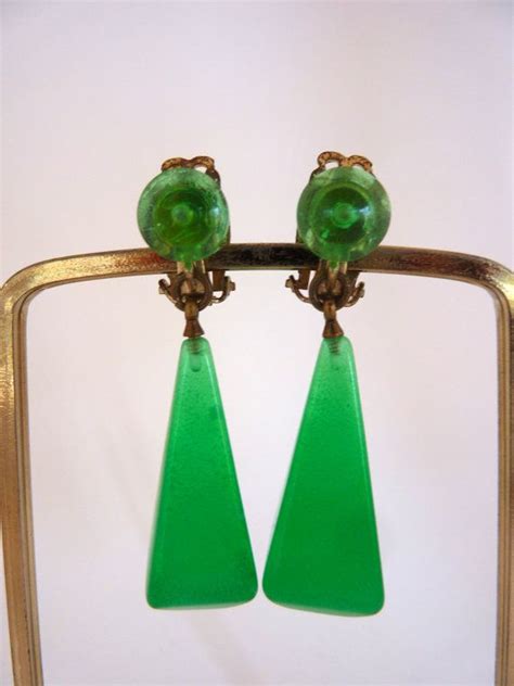 Green Lucite Dangle Earrings 1960's | Earrings, Vintage earrings ...