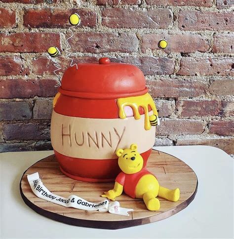 Winnie the Pooh honey pot cake #bcakeny Winnie The Pooh Honey, Pot Cakes, 21st Birthday Cake ...