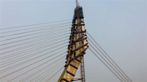 Walk Around Delhi’s Signature Bridge: What Makes It Unique?