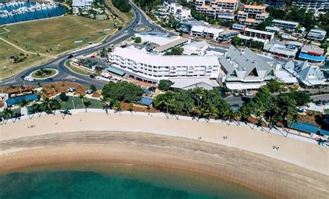 Great location, best place to stay in Airlie - Review of Airlie Beach Hotel, Airlie Beach ...