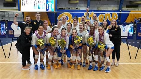 #7 Pitt Volleyball cruises to another sweep vs Syracuse on senior night ...