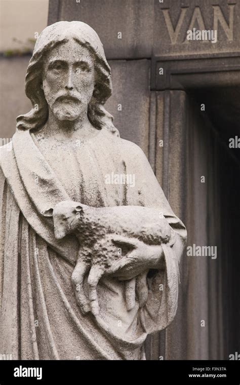 Jesus holding lamb hi-res stock photography and images - Alamy