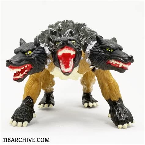 1:18 Action Figure Details - Cerberus