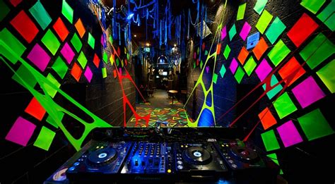 1000+ images about UV / Blacklight Rave Party on Pinterest