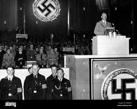 Hitler's speech at a DAF meeting in Nuremberg, 1935 Stock Photo - Alamy