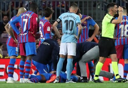 Ronald Araujo Injury During Match Between Editorial Stock Photo - Stock ...