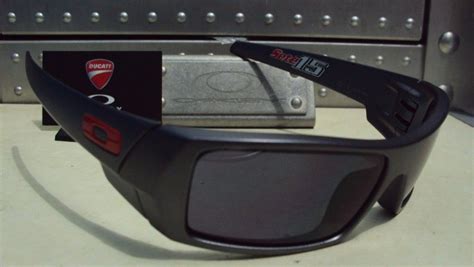 [fs] Gascan Ducati Sete Gibernau 15 | Oakley Forum