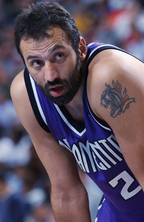 Vlade Divac 2024: dating, net worth, tattoos, smoking & body facts - Taddlr