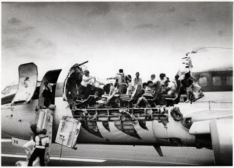 April 28, 1988: The Roof of an Aloha Airlines Jet Ripped Off in Mid-Air ...