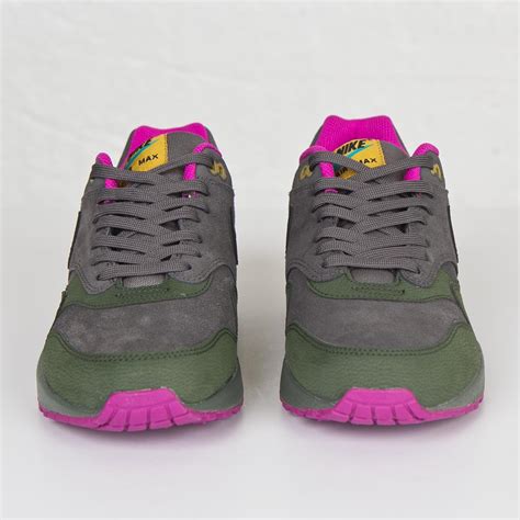 Nike Air Max 1 Leather - 654466-008 - Sneakersnstuff | sneakers ...