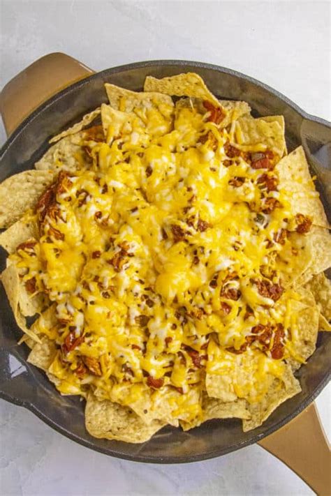 Chipotle Chicken Nachos Recipe - Chili Pepper Madness