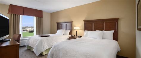 Hampton Inn & Suites - Charles Town WV Hotels