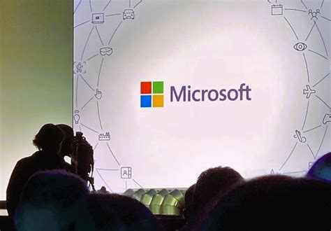 Microsoft announces AI newsroom projects with Semafor and others, as ...