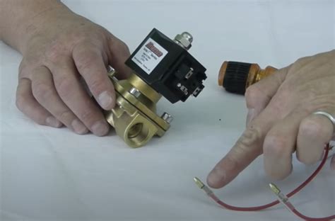 Video: How to Wire a Solenoid Valve