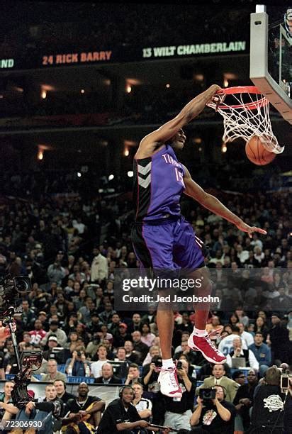 Vince Carter Dunk Contest Photos and Premium High Res Pictures - Getty ...