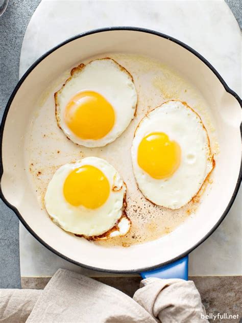 How to Fry an Egg {perfect fried eggs, 5 ways!} - Belly Full