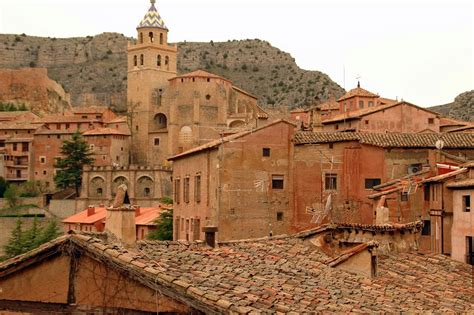 World Beautifull Places: The Albarracin Town Spain Images & Wallpapers 2013