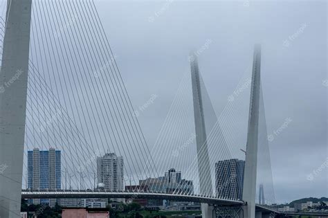 Premium Photo | Russian bridge in the city of Vladivostok