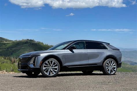 A New Breed of American Electric Luxury: 2023 Cadillac Lyriq Review ...