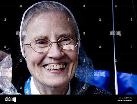 German nun hi-res stock photography and images - Alamy