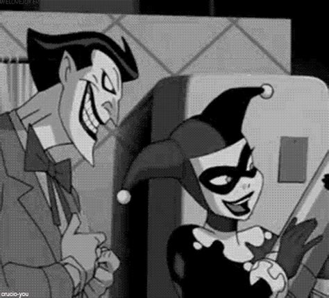 Harley Quinn And The Joker GIFs - Find & Share on GIPHY