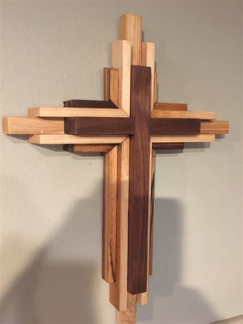 Pin by Willie Reyna on Crosses | Wooden cross crafts, Wood crosses diy, Wooden crosses