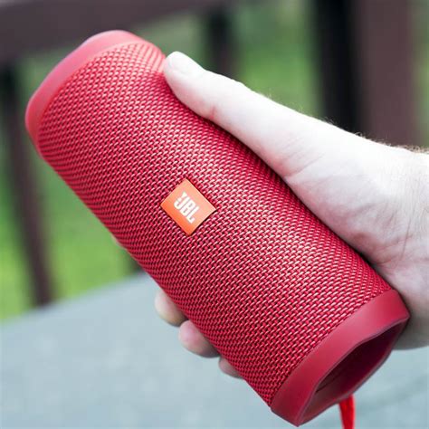 JBL Flip 4 Review - The Pros & Cons of JBL’s Flagship Speaker