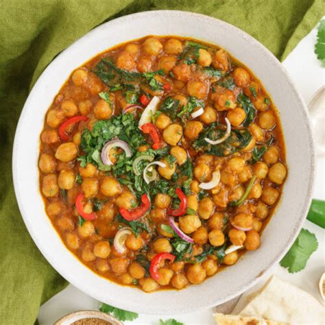 Easy Vegan Chickpea Curry - Gathering Dreams