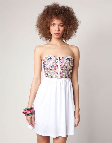 Bershka Slovakia - Bershka embroidered dress | Embroidered dress, Dresses, Fashion