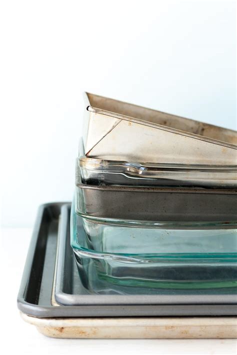 When to Use Glass Bakeware and When to Use Metal | Kitchn