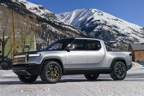 電気自動車はキャンピングカーに向かないだって？ RIVIAN「R1T」なら大丈夫！ [えん乗り]