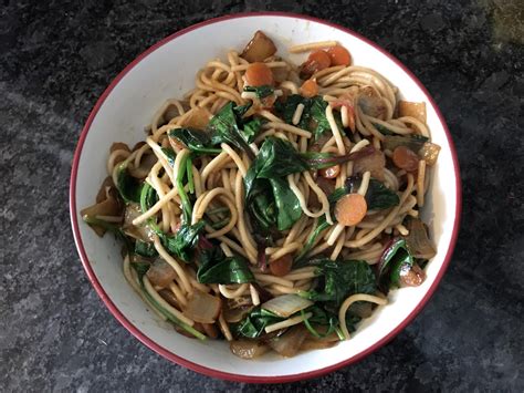 [Homemade] Stir fried canton noodles with radish onion carrot and greens. | Homemade stir fry ...