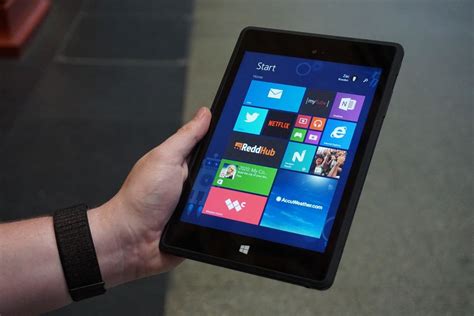 Microsoft Surface Mini review: A teeny Windows tablet that never ...