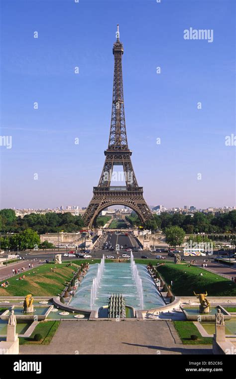 Eiffel Tower & Trocadero Fountains, Place du Trocadero, Paris, France ...