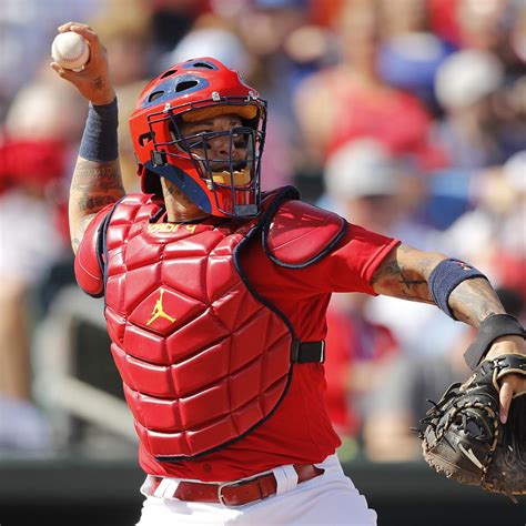 Cardinals' Yadier Molina Says He Wants to Be Seen as Best Catcher in ...