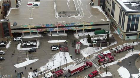 Parking structure partially collapses at Wisconsin mall