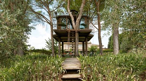 15 Treehouse Airbnbs for Those Who Want to Sleep Among the Stars | Condé Nast Traveler