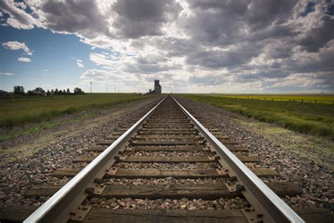 First major U.S. railroad merger in approved to go forward | PBS News