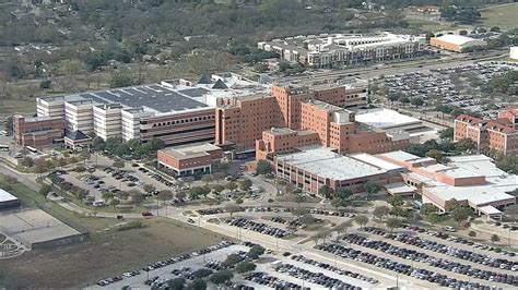 Manager says low staffing causing health risks at Dallas V.A. hospital ...