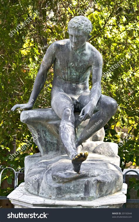 Ancient Greek Statue In Middle Of A Garden Stock Photo 20192644 : Shutterstock