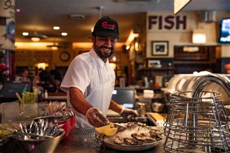 The Oyster Bar - Shaw's Crab House