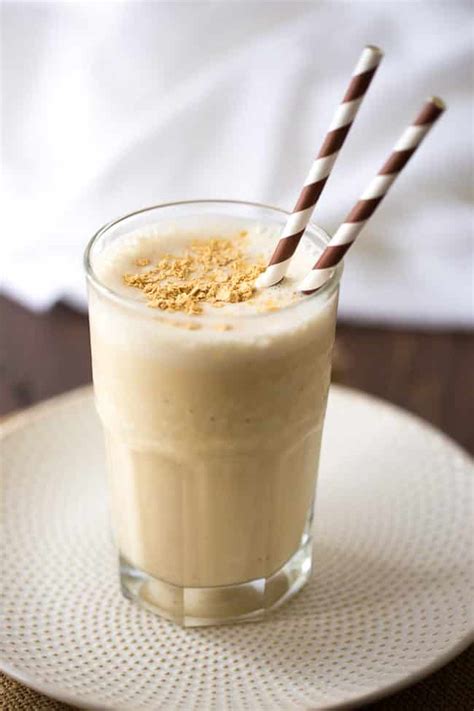 Peanut Butter Smoothie Recipe - PB2 Banana Smoothie