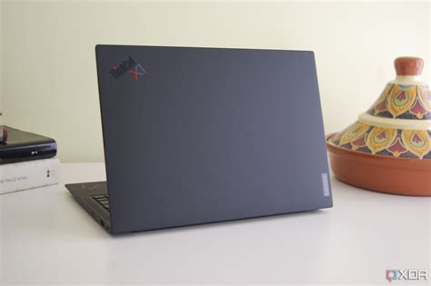 Lenovo ThinkPad X13 Gen 4 vs ThinkPad X1 Carbon Gen 11: Choosing the ...