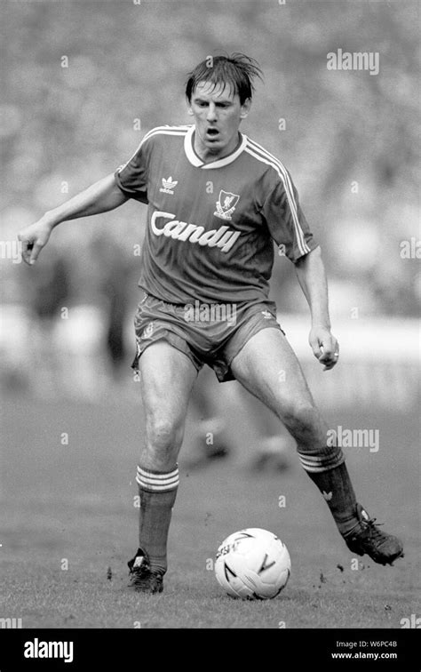 Peter beardsley hi-res stock photography and images - Alamy